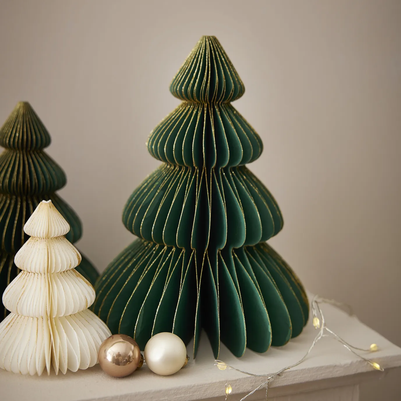 Deko-Baum Wabe, Dunkelgrün/4 Stufen, 20 Cm